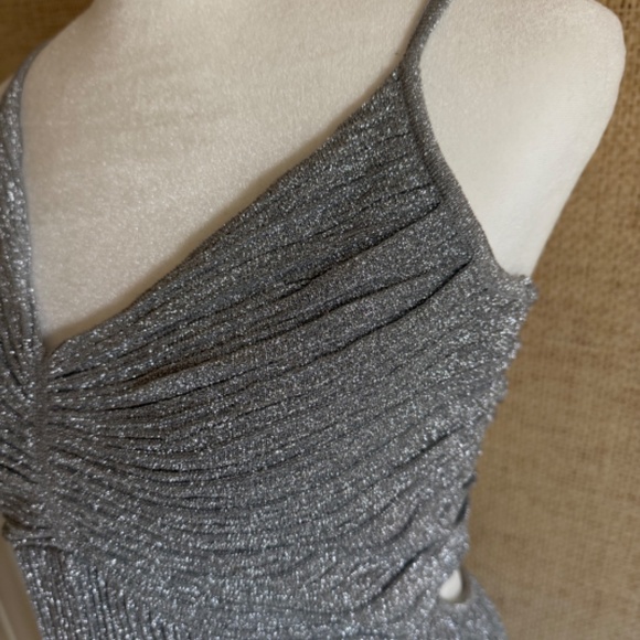 NWT A.L.C. Aria Silver Frost Shimmer Ribbed Cut Out Back Dress - Sz L - Picture 4 of 7
